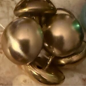 Elegant Gold Button Set